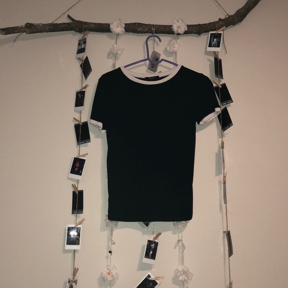 Ribbed Tee with white cuffs